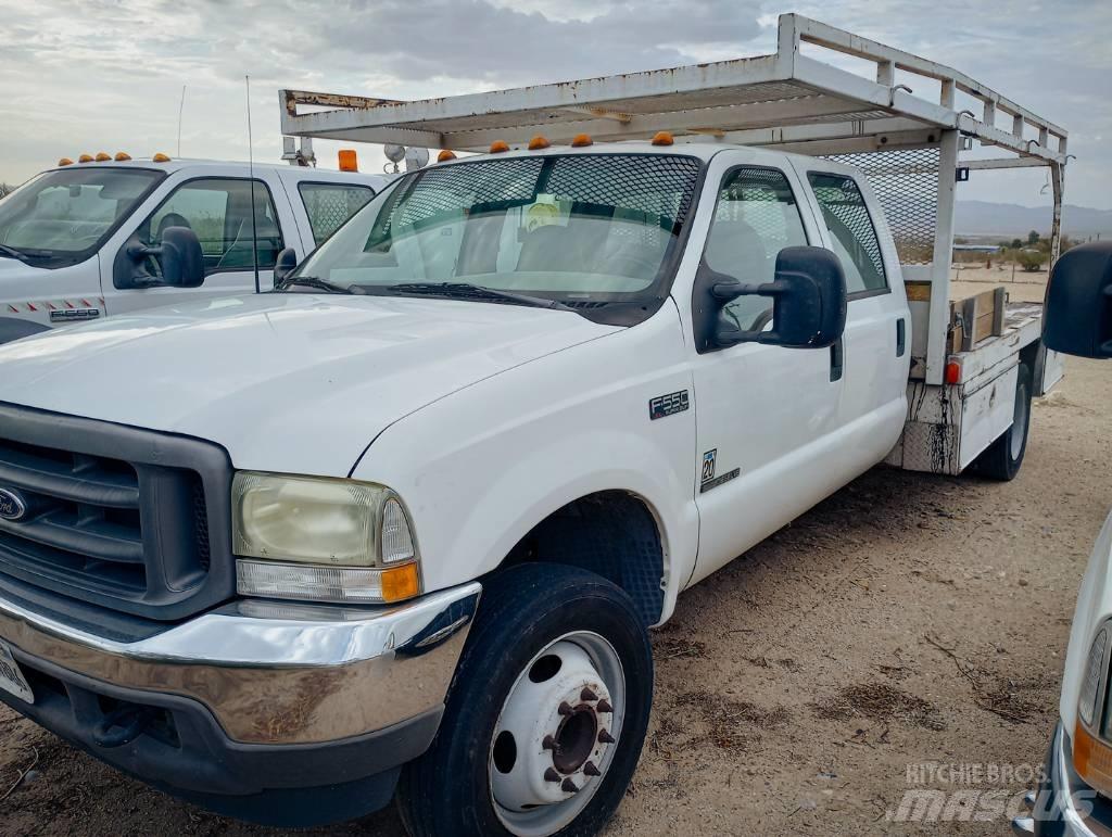 Ford F 550 XL SD Platós / Ponyvás teherautók