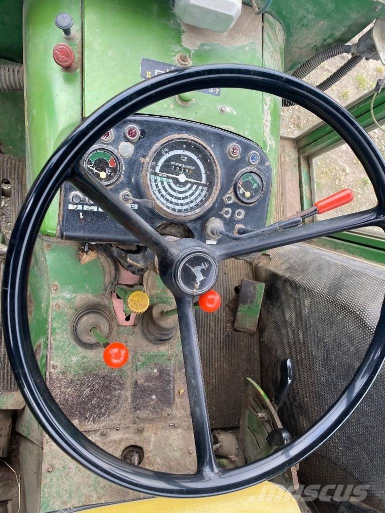 John Deere 1630 Traktorok