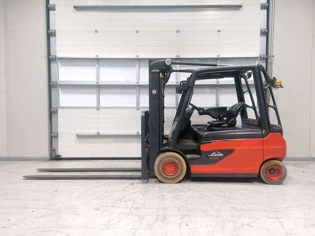 Linde E30L-01 Elektromos targoncák