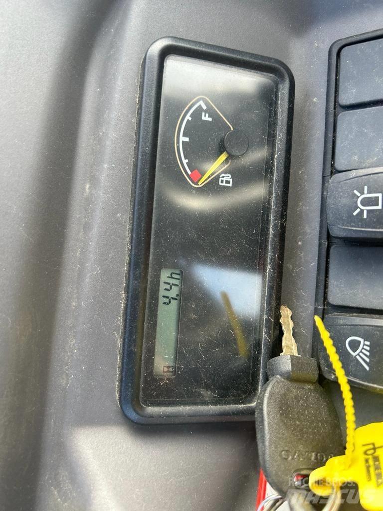Volvo EC 15 E Mini kotrók < 7t