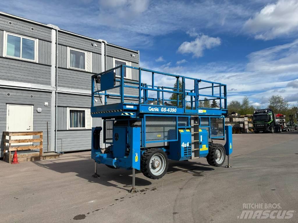 Genie GS 4390 RT Ollós emelők