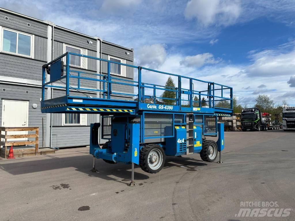 Genie GS 4390 RT Ollós emelők