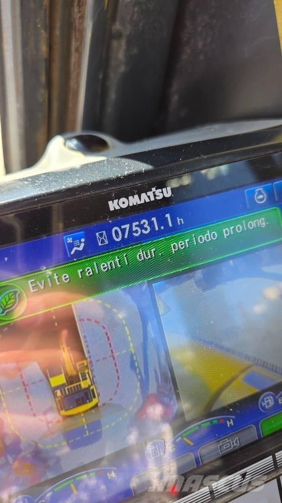 Komatsu PC 210 LC-11 Lánctalpas kotrók