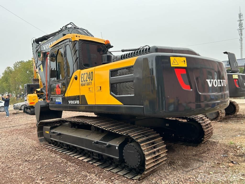 Volvo EC 240 Lánctalpas kotrók