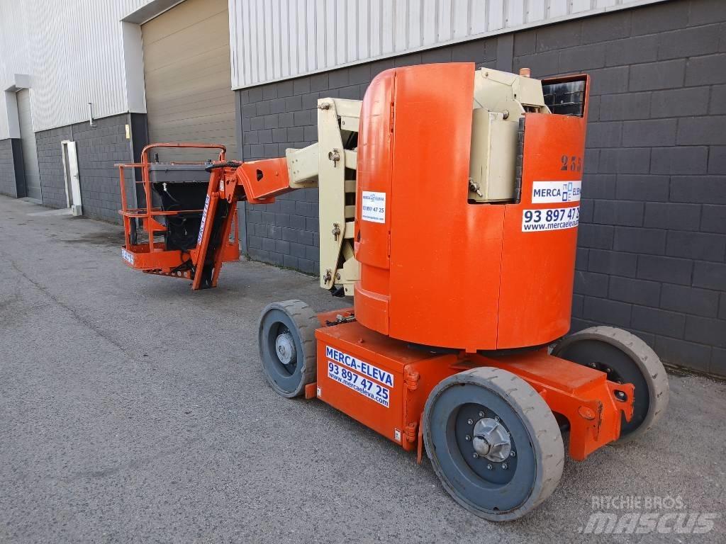 JLG E300AJP Karos emelők