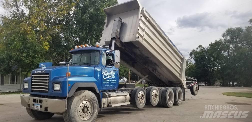 Mack RD 688 S Billenő teherautók