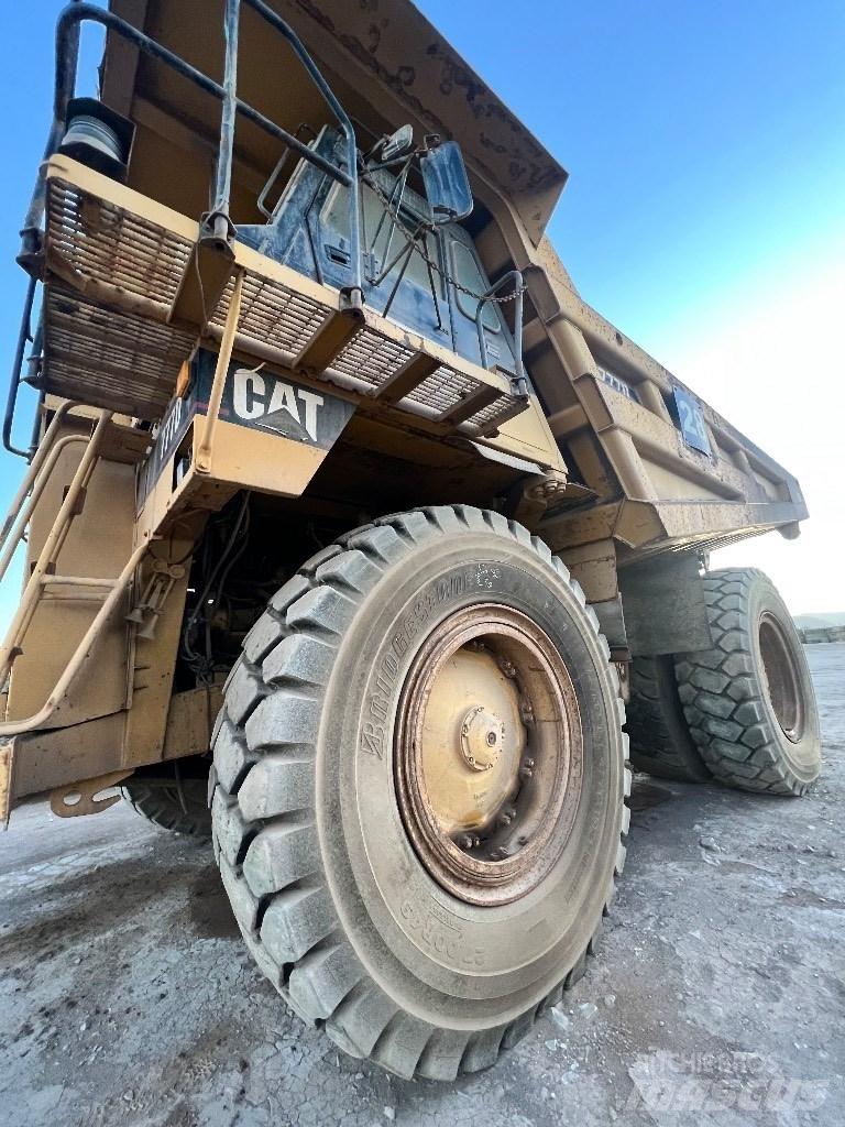 CAT 777D Mezei dömperek