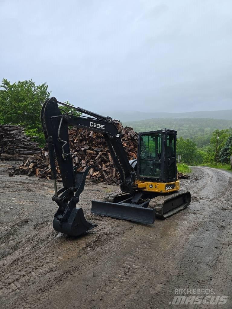 DEERE 50G Mini kotrók < 7t
