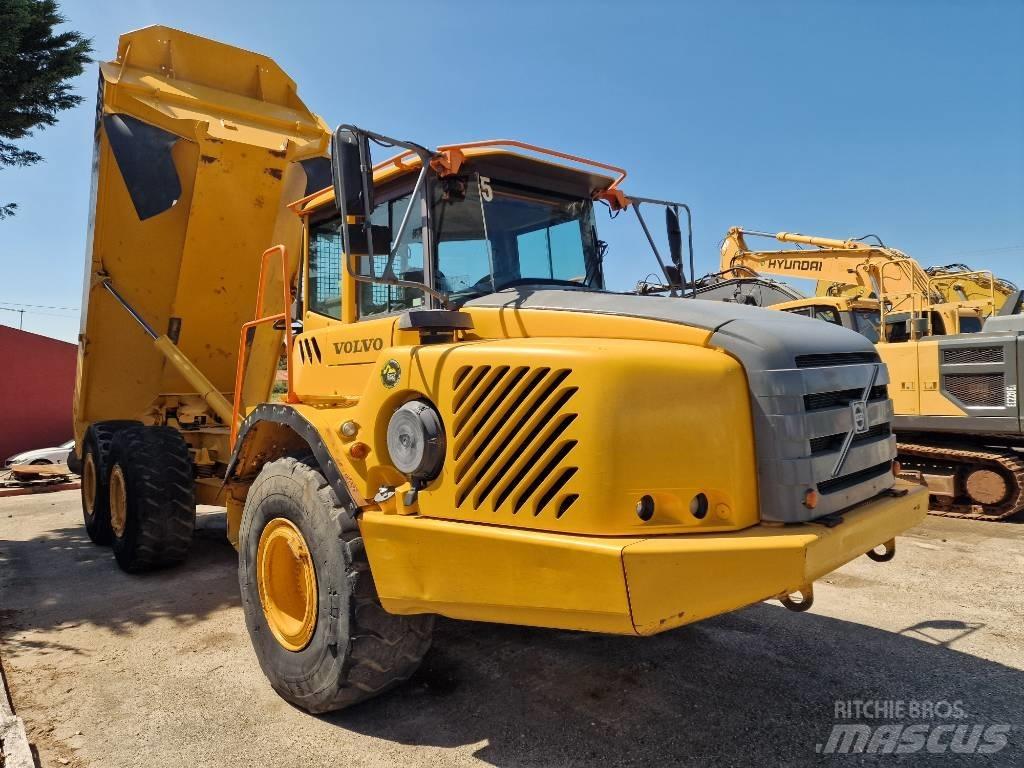 Volvo A 25 E Csuklósdömperek