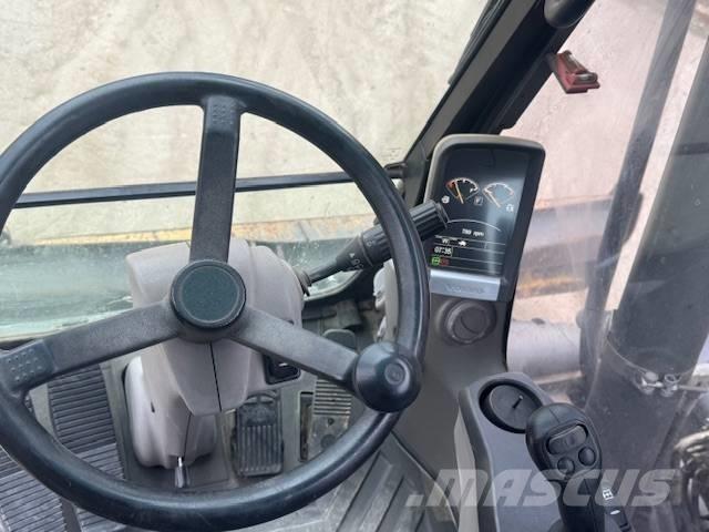 Volvo EW 140 C Gumikerekes kotrók
