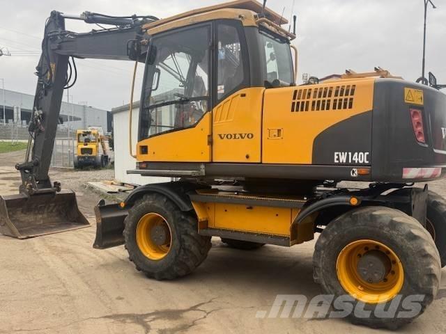 Volvo EW 140 C Gumikerekes kotrók