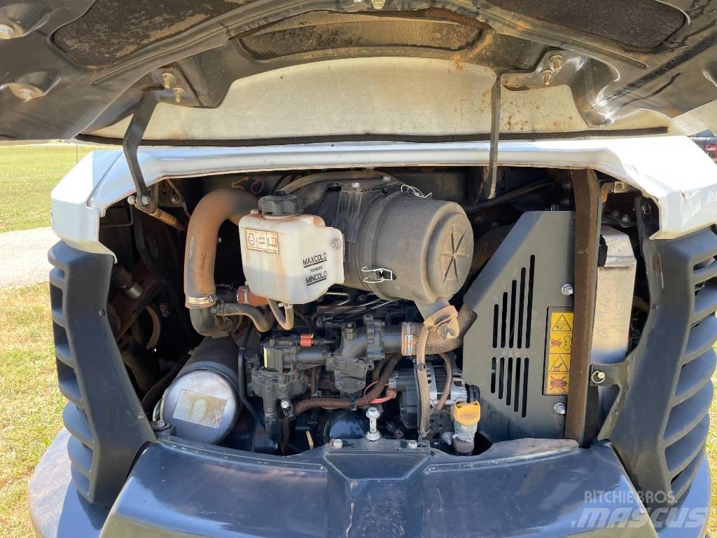 Bobcat E 50 Mini kotrók < 7t