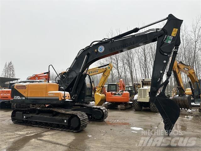 Hyundai R220LC-9S Lánctalpas kotrók