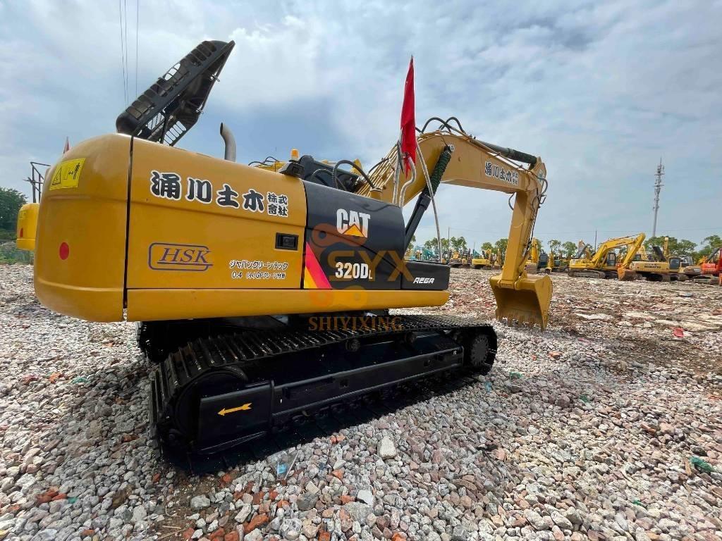 CAT 320 D Lánctalpas kotrók