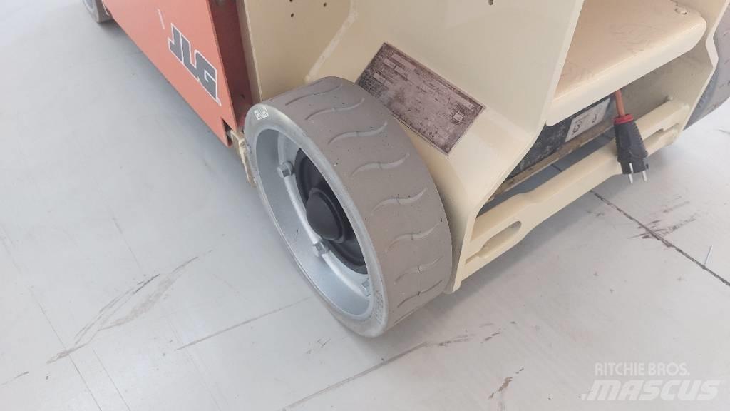 JLG 1230 ES Ollós emelők