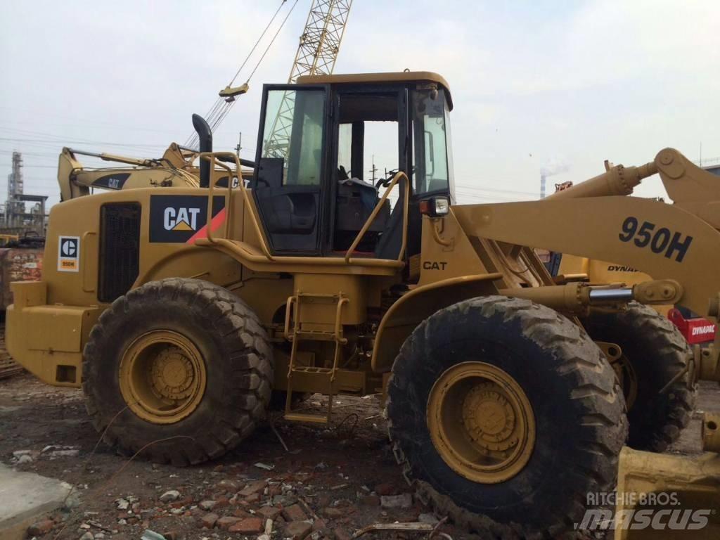 CAT 950 H Gumikerekes homlokrakodók