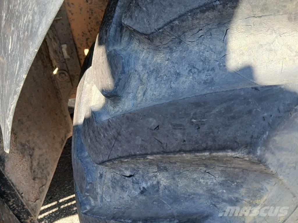 JCB 4 CX ProAEC Kotrórakodók