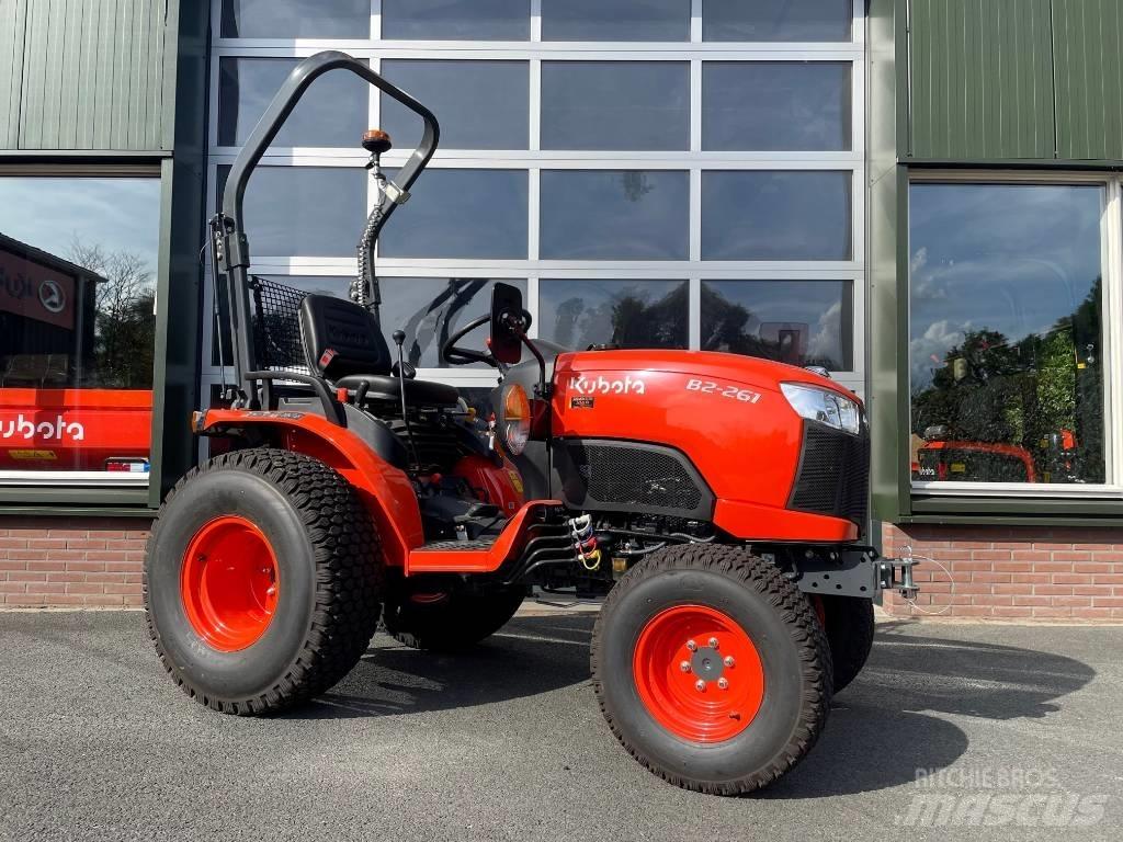 Kubota B2261 HDW Kompakt traktorok