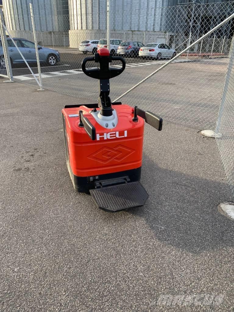 Heli CBD 20 Vezetőállásos alacsony emelőkocsi
