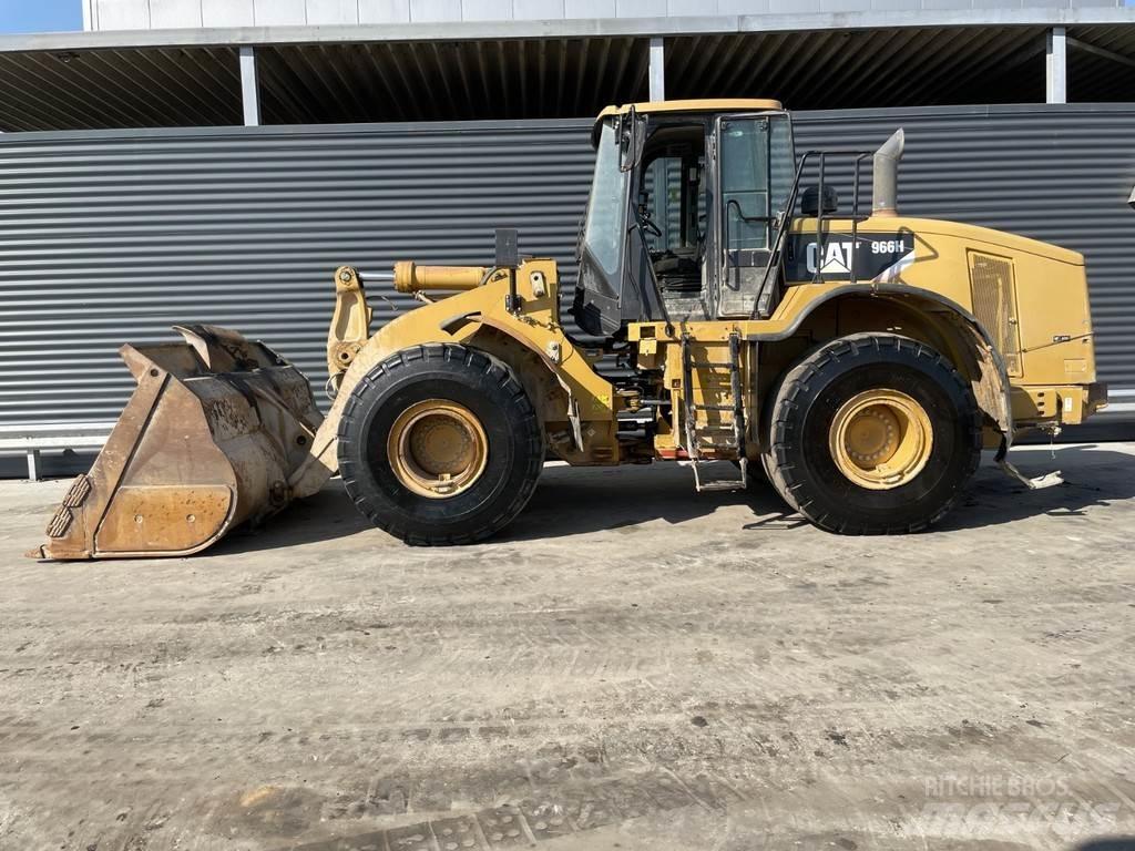 CAT 966H Gumikerekes homlokrakodók