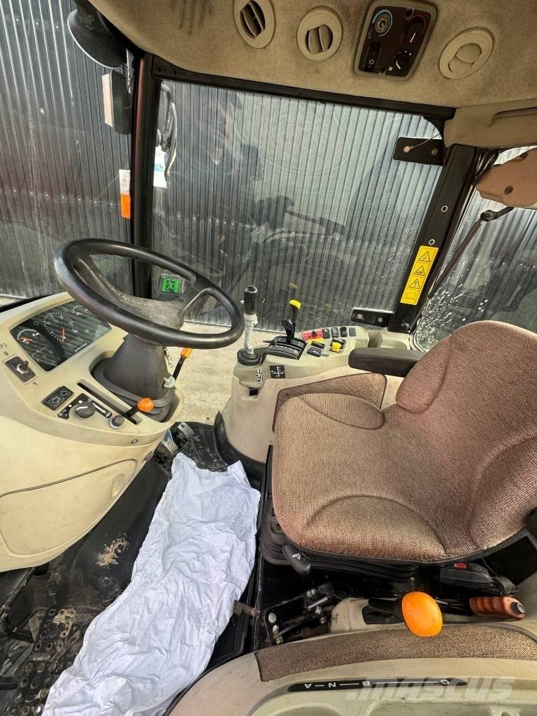 John Deere 3720 Kompakt traktorok