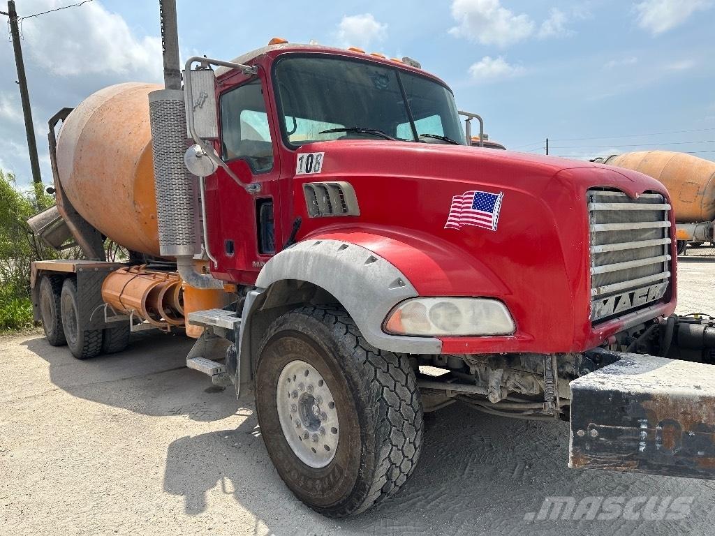 Mack Granite GU 813 Egyéb