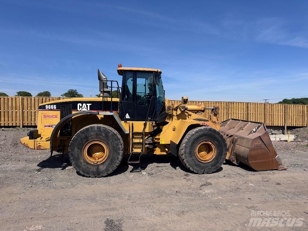 CAT 966 G Gumikerekes homlokrakodók