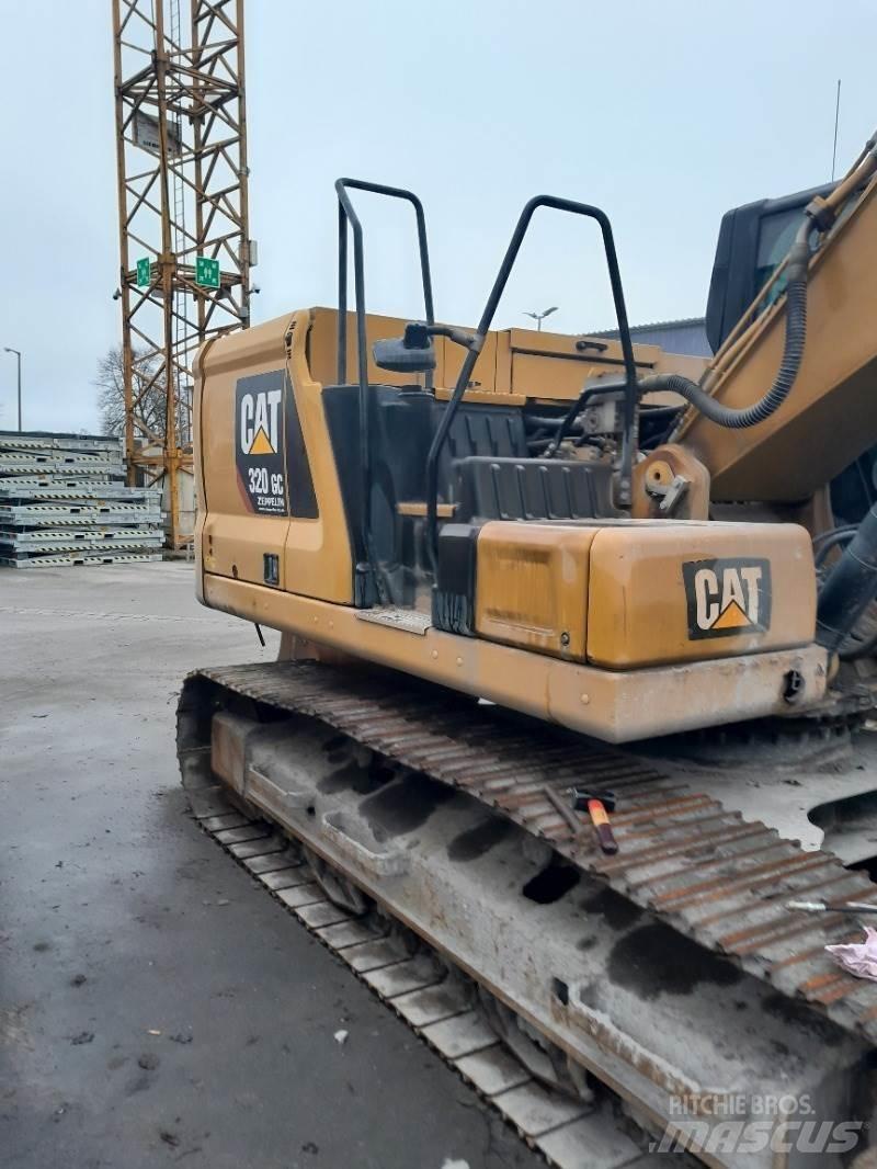 CAT 320GC Lánctalpas kotrók