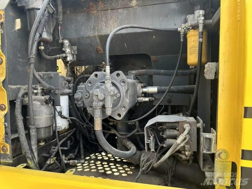 Sumitomo SH200-5 Lánctalpas kotrók