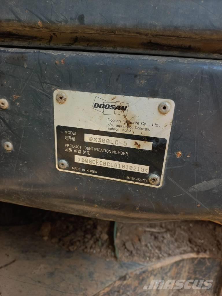 Doosan DX 300 LC-5 Lánctalpas kotrók