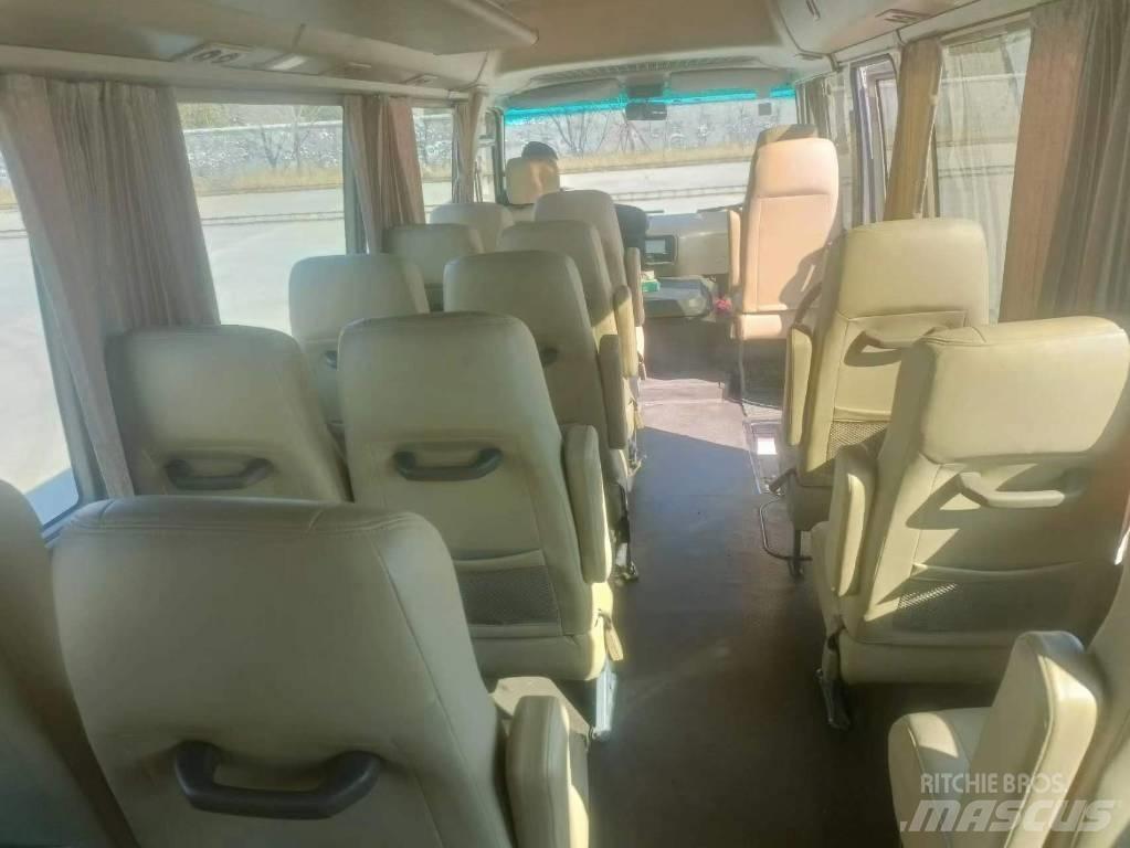 Toyota Coaster Bus Mini buszok
