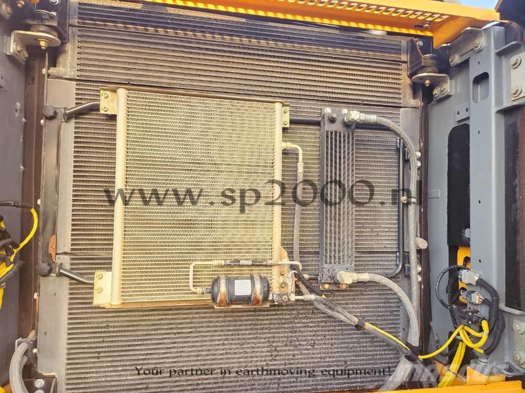 Liebherr R 936 LC Lánctalpas kotrók