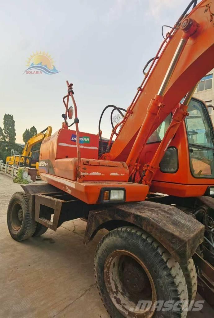 Doosan DH 150 W-7 Gumikerekes kotrók