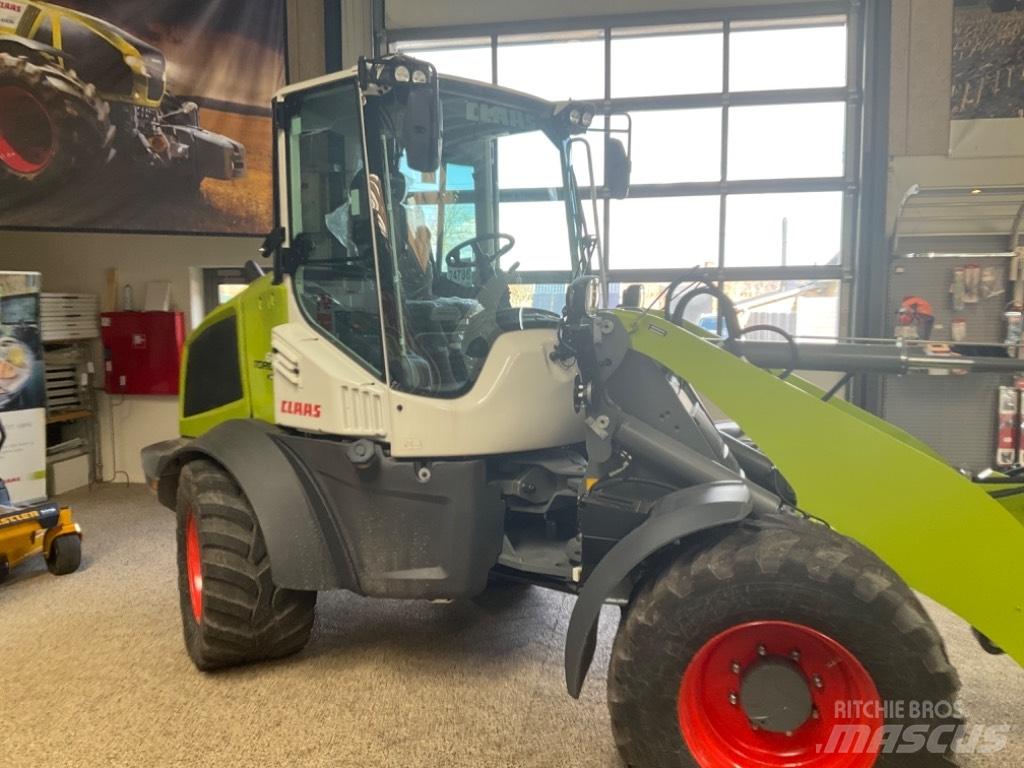 CLAAS Torion 644 Gumikerekes homlokrakodók
