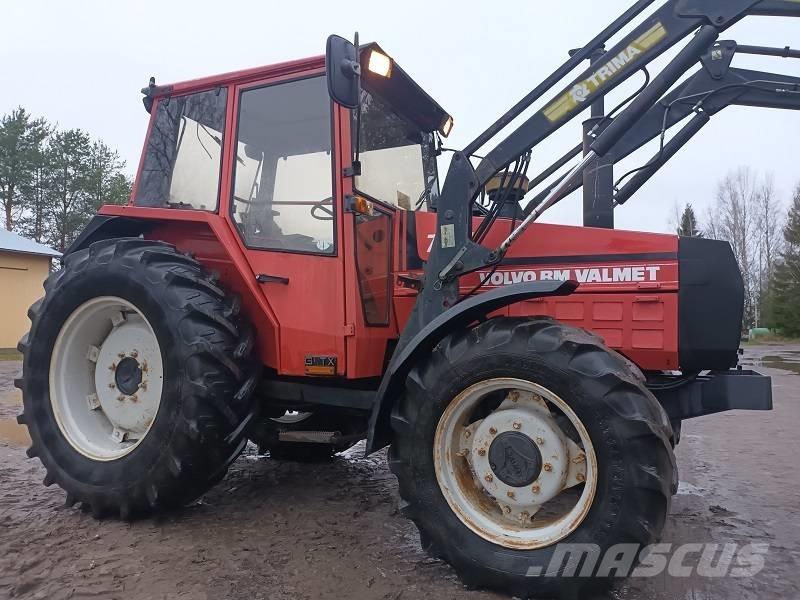 Valmet 705 Traktorok