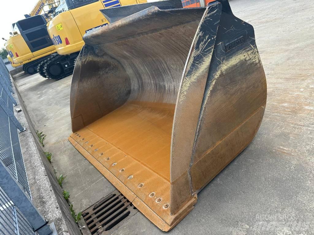 Komatsu Schaufel Kanalak