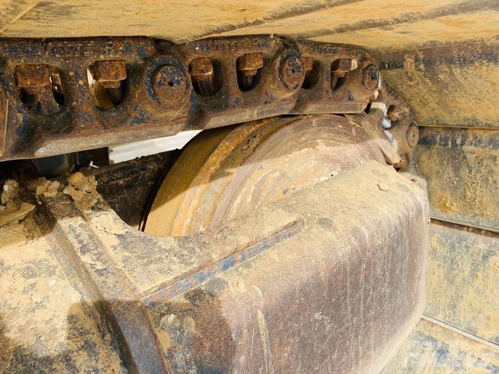 CAT 330-07a Lánctalpas kotrók
