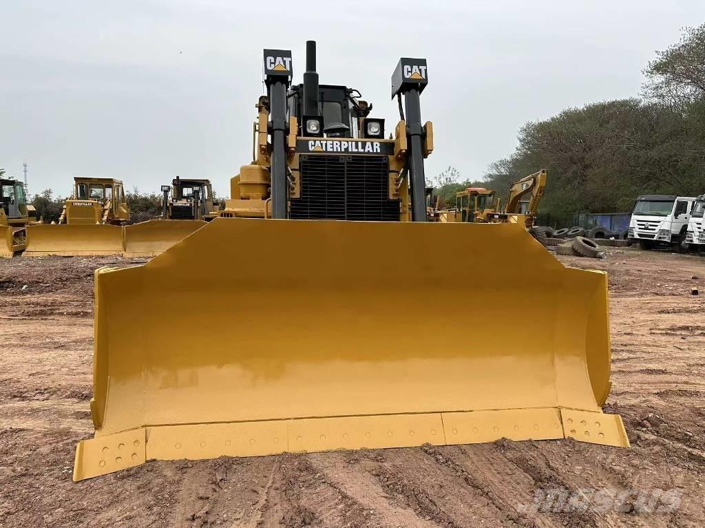 CAT D8R lánctalpas dózerek