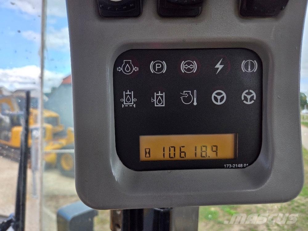 CAT 950 H Gumikerekes homlokrakodók