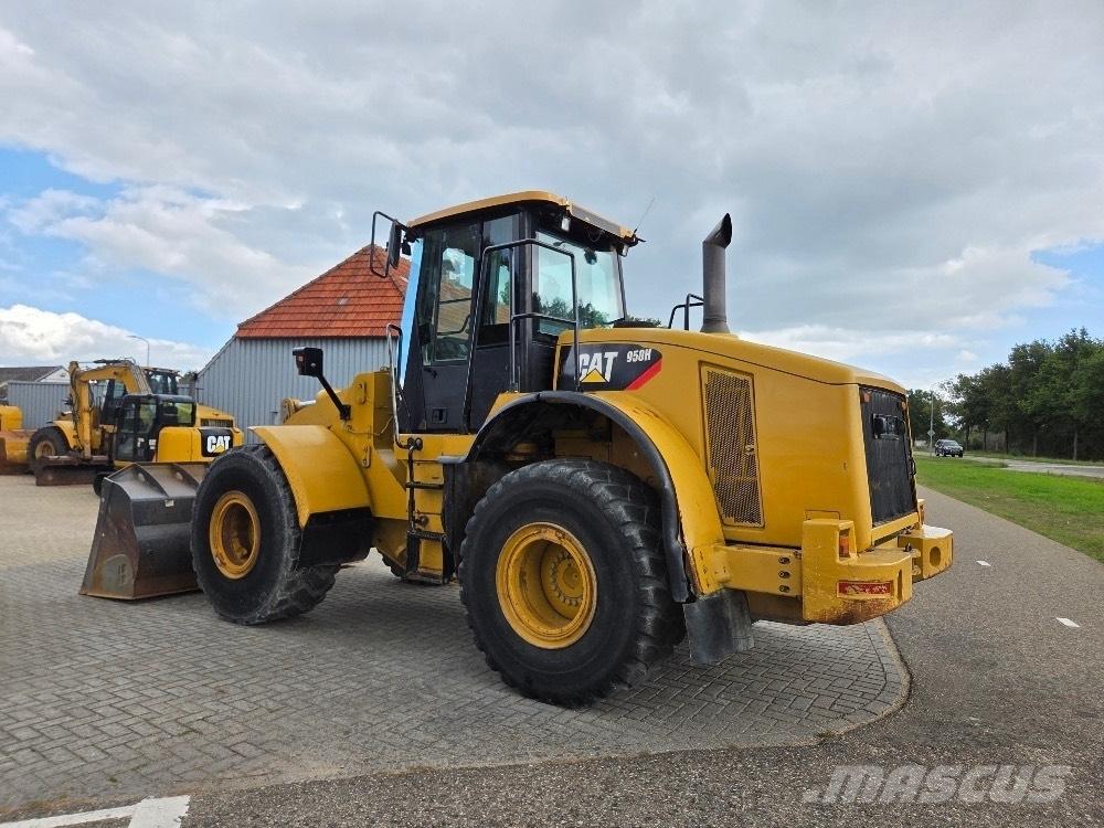 CAT 950 H Gumikerekes homlokrakodók