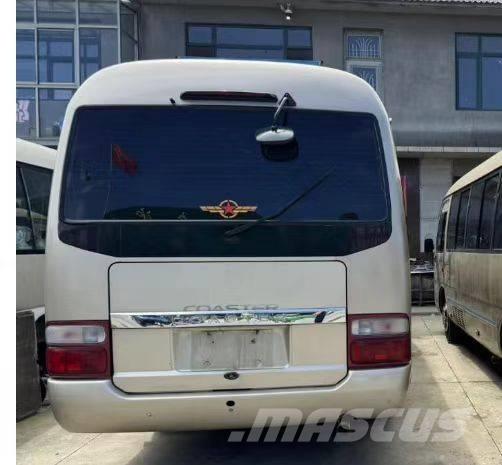Toyota Coaster Bus Mini buszok