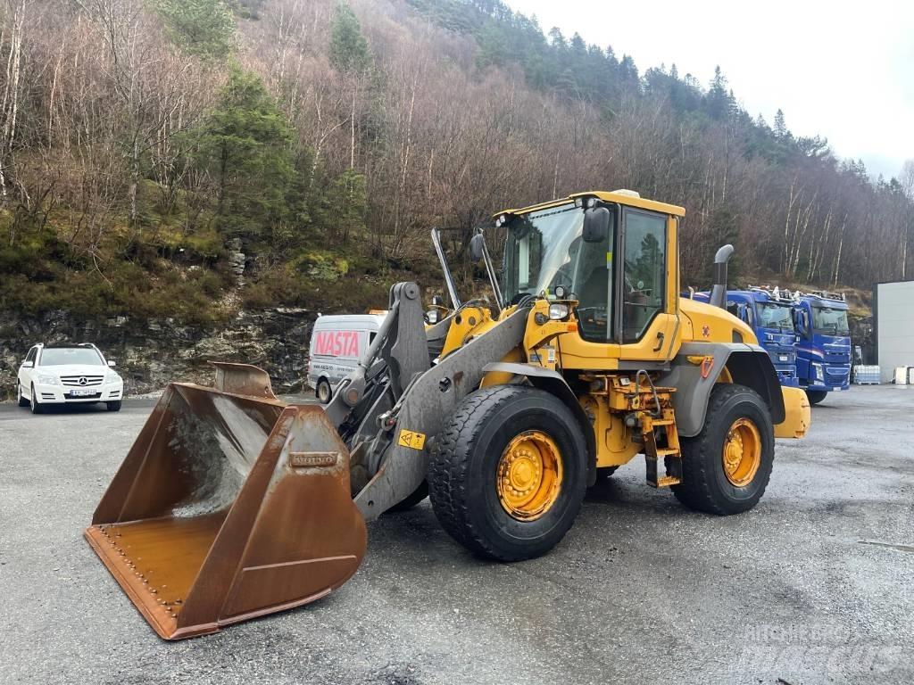 Volvo L 90 G Gumikerekes homlokrakodók