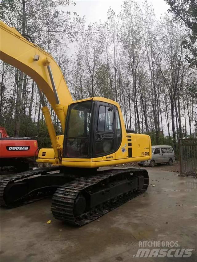 Komatsu PC 200-6 Lánctalpas kotrók