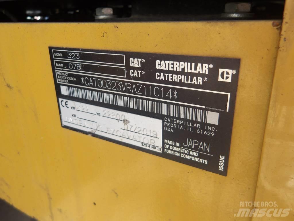 CAT 323 Lánctalpas kotrók