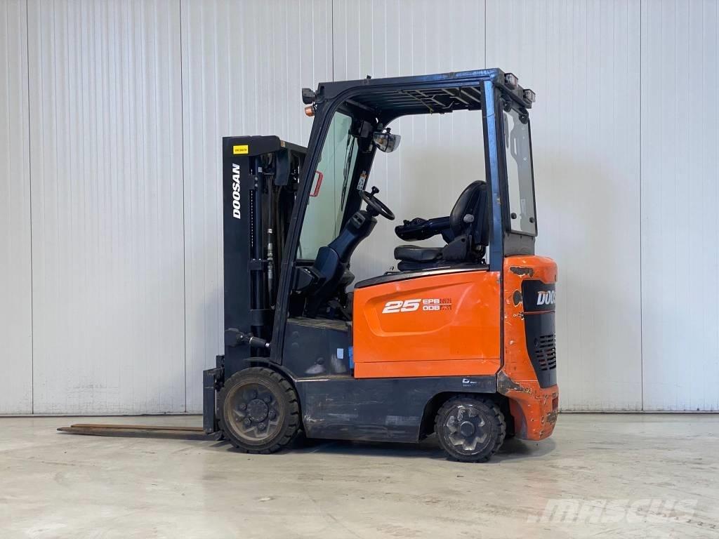 Doosan BC25S-7 Elektromos targoncák