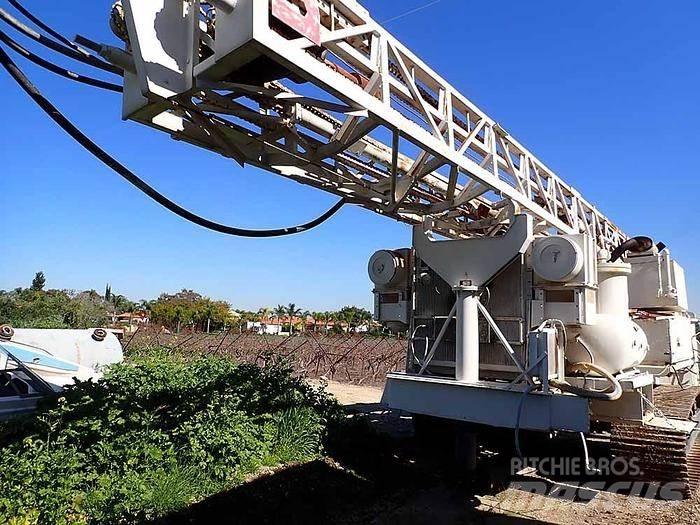 DrilTech D40 Talaj fúró