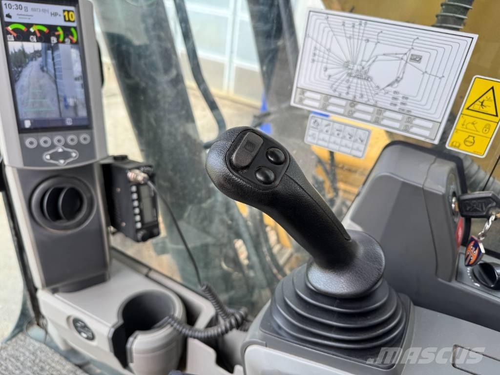 CAT 318 Lánctalpas kotrók