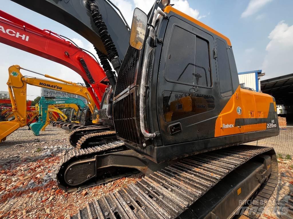 Hyundai HX 220 Lánctalpas kotrók