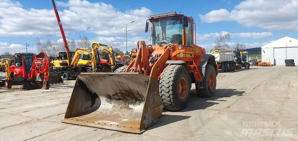 Volvo L 90 E Gumikerekes homlokrakodók