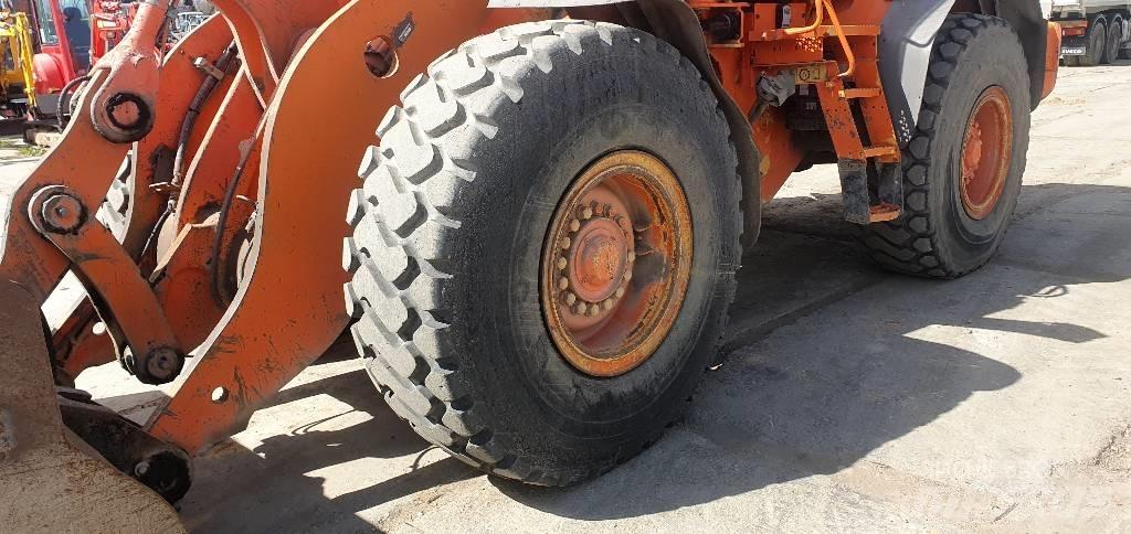 Volvo L 90 E Gumikerekes homlokrakodók